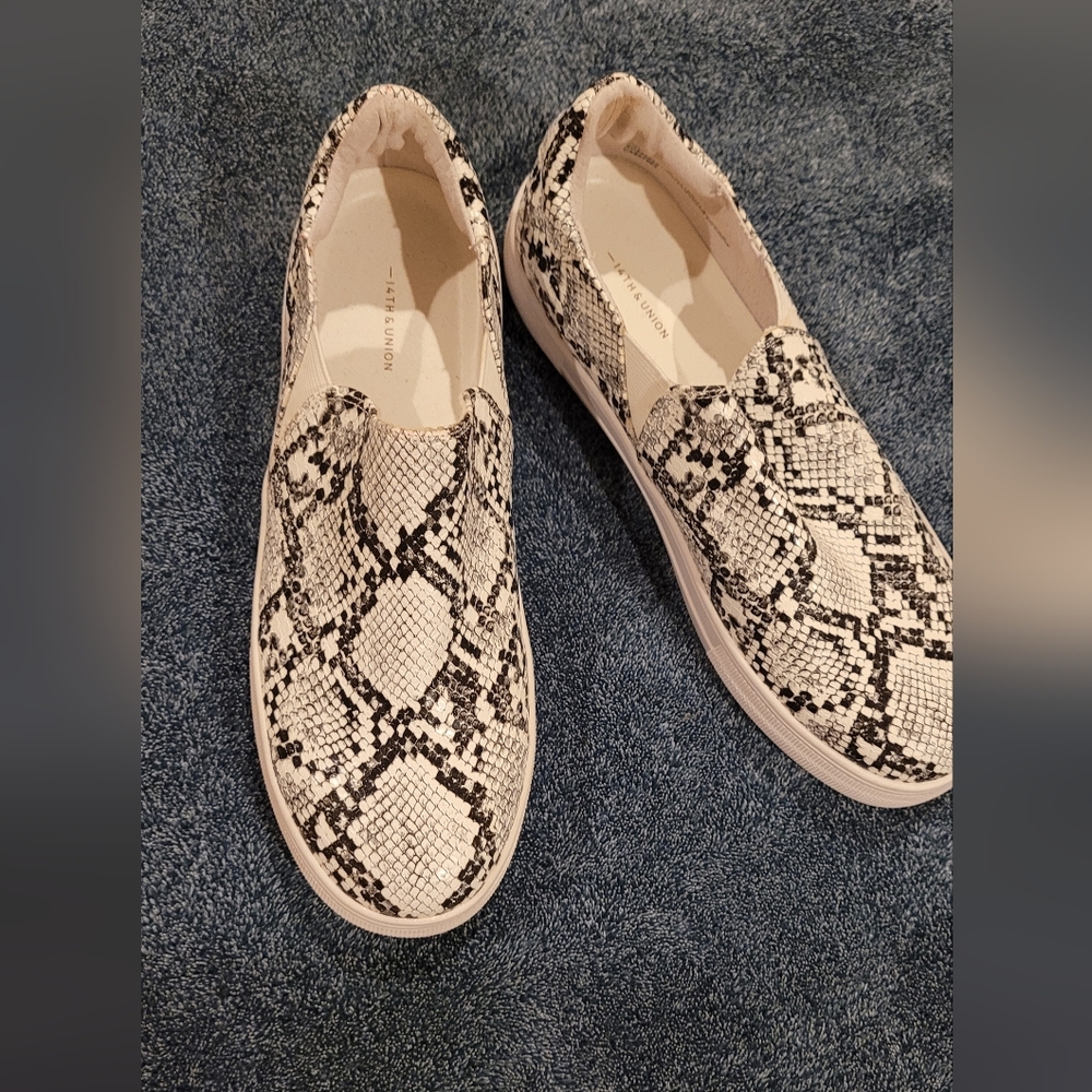 NEW NO BOX 14th & Union Women's Black and White Snake Print Shoes